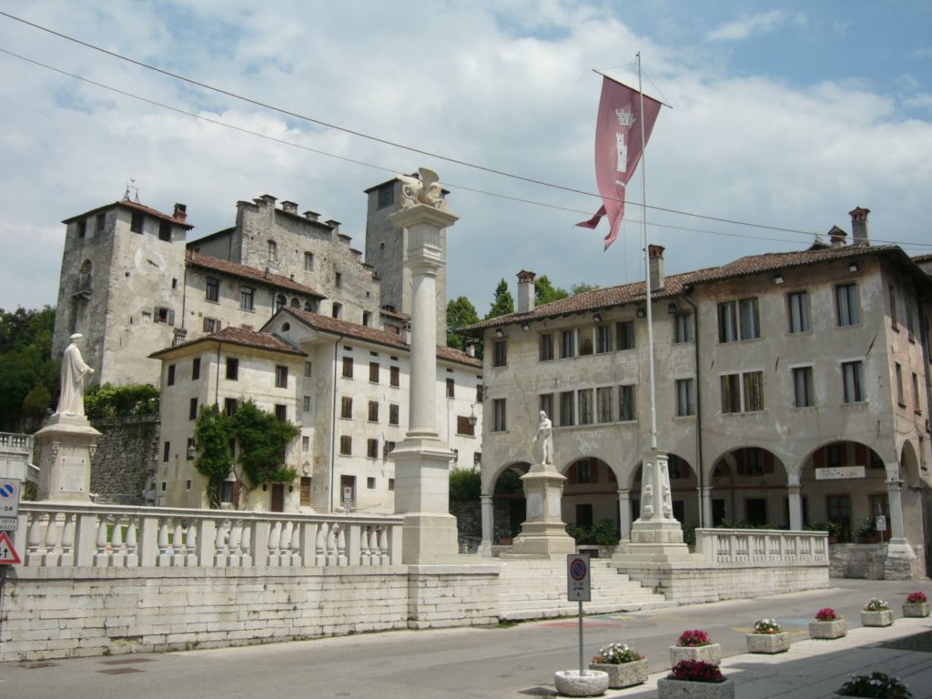 Feltre, Piazza Maggiore - Gaia Erbe